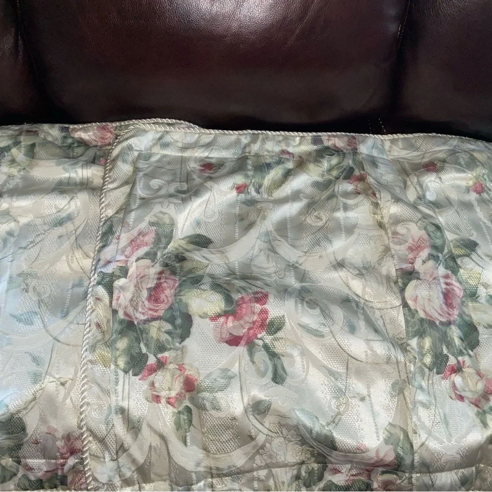 2 Burlington Home Rose Floral Damask King Size Shabby Chic Cottage Pillow Shams